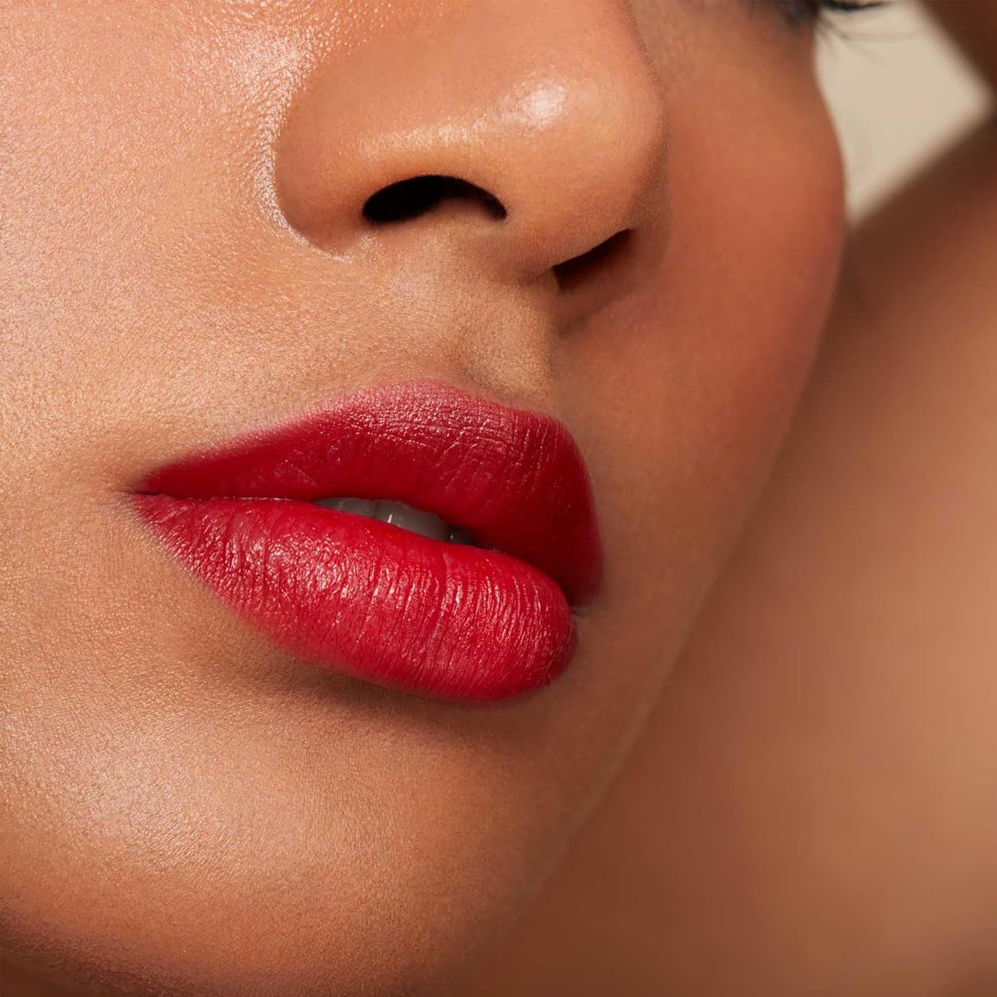 Monika Blunder Beauty - Kissen Lush Lipstick Crayon - Matilda (Neutral Red) - Clean Beauty, Cruelty-Free, Vegan