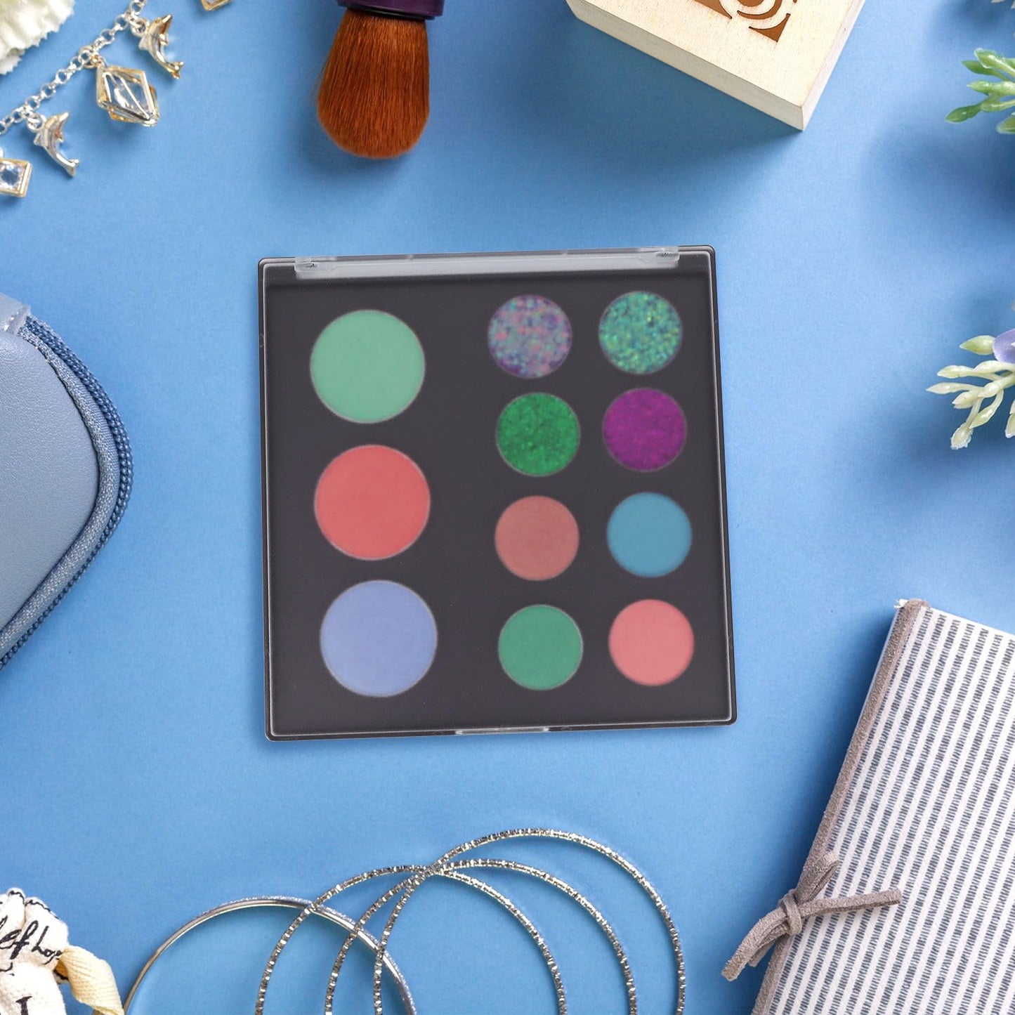 AJLTPA Magnetic Makeup Palette with Frosted Clear Top, Empty Eyeshadow Palettes depots Travel Storage Box with 40Pcs Adhesive Metal Stickers for DIY Cosmetics Powder (Large - 5.72" x 5.98")