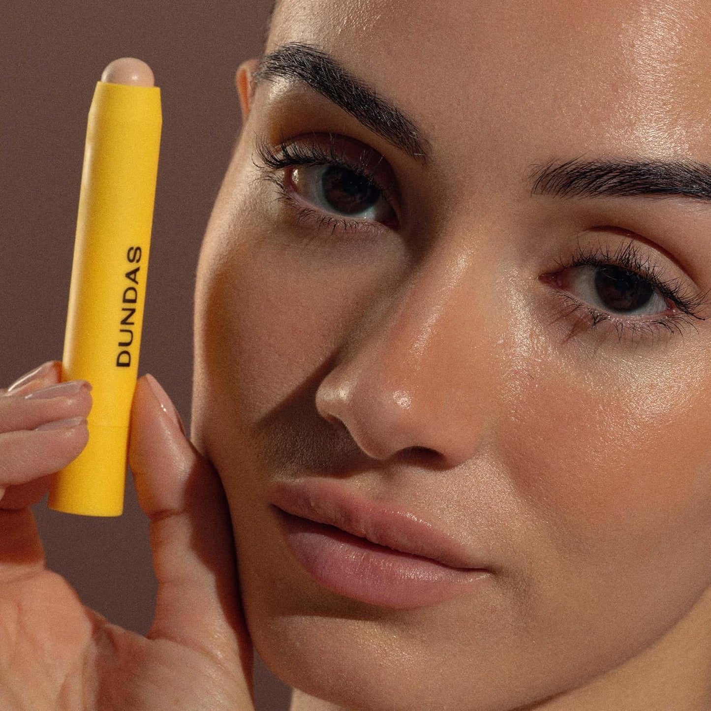 Dundas Undercover Enhancer Concealer Stick, Face Makeup for Natural Glowy Finish, Blurs Imperfections & Under Eye, Lightweight Medium Coverage, For All Skin Types, Gender Neutral, (Filter 7)