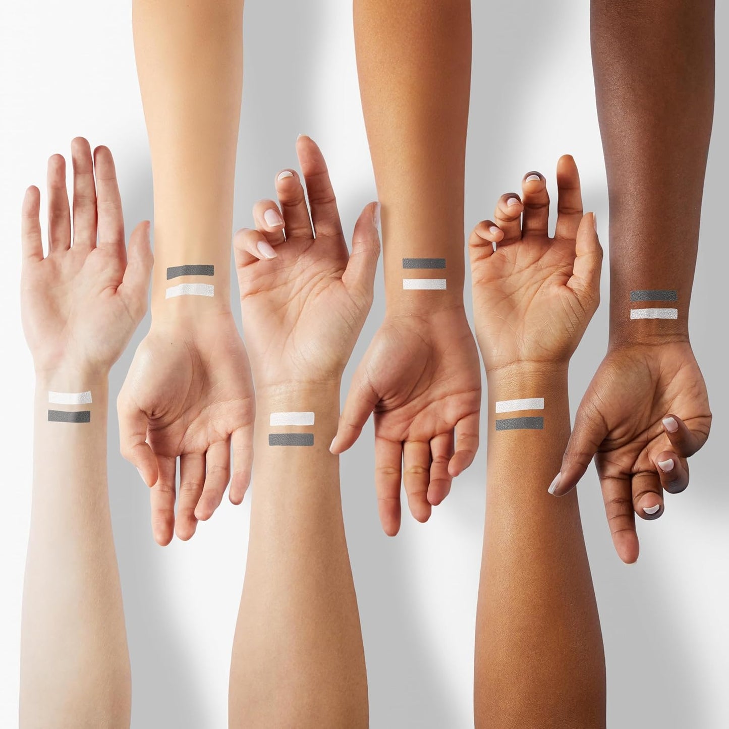 evpct 2Pcs Cream Eyeshadow Sticks Set for Eyes Pearl White & Pearl Black Shimmer Eye Crayon Shadow Brightener Stick Pencil Pen Bulk sombras en crema para ojos 01+03