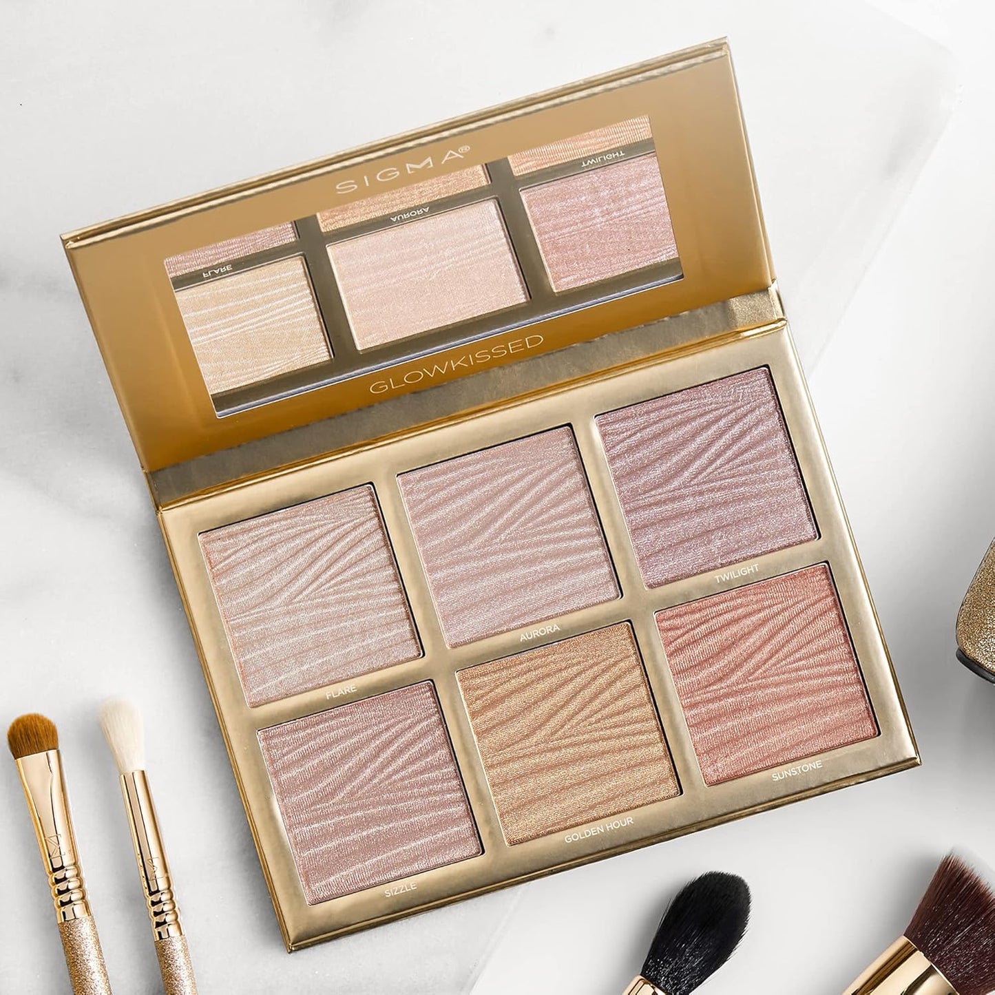 Sigma Beauty GlowKissed Highlight Palette | Highlighted Warm Tones | Glow Vibes, Mirror Included